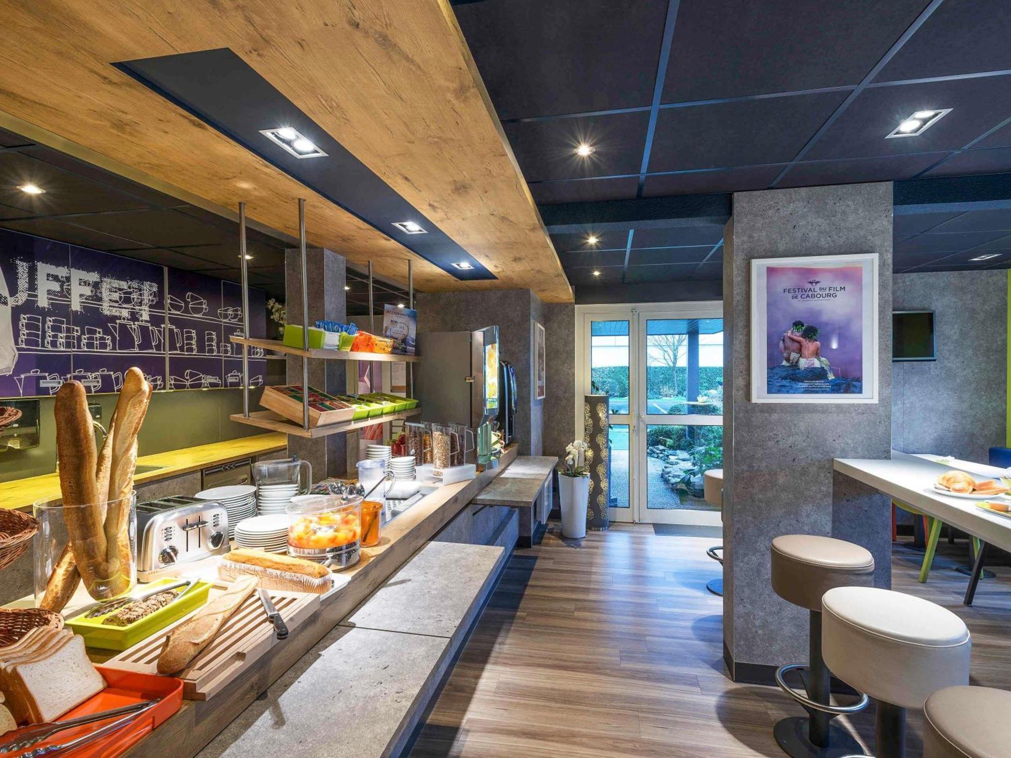 Ibis Budget Cabourg Dives Sur Mer Bagian luar foto