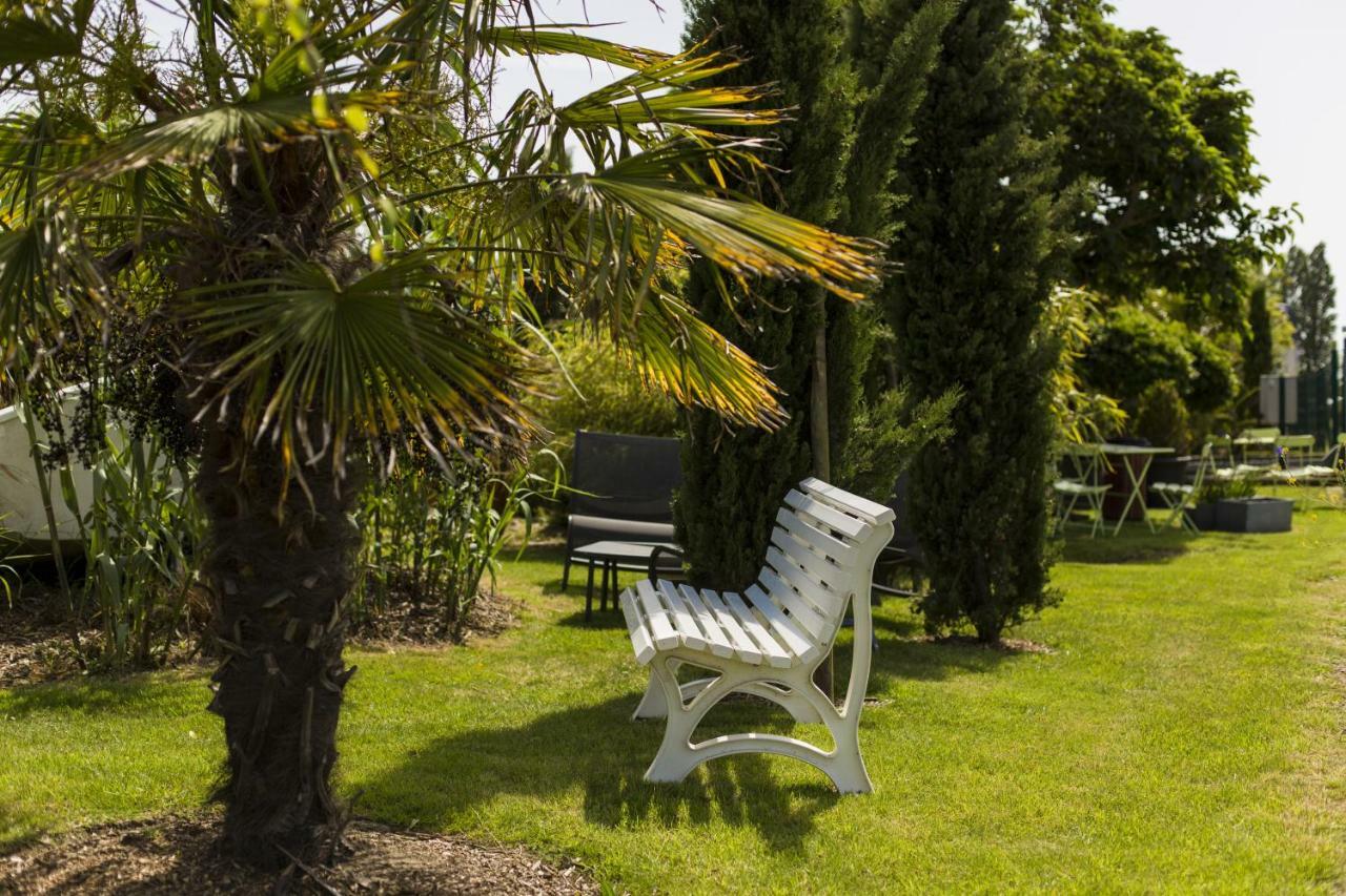 Ibis Budget Cabourg Dives Sur Mer Bagian luar foto